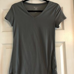 Gray short sleeve shirt